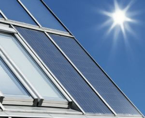 Kolektory słoneczne. Prosty i estetyczny montaż w dachu