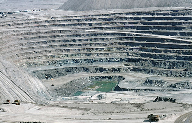 Największa odkrywkowa kopalnia miedzi na świecie – Chuquicamata (Chile)