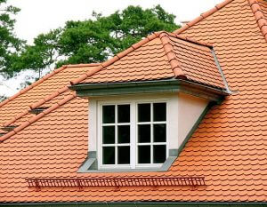 Okna dachowe FAKRO – najlepsze na poddasze