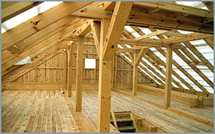 Drewno BSH – niezawodny materiał na więźbę dachową