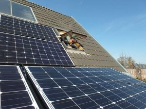 Co daje instalacja paneli słonecznych