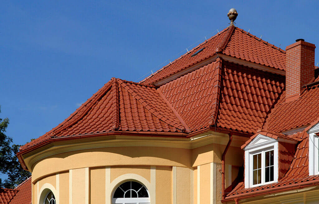 Swobodny przepływ powietrza przez budynek, czyli istota prawidłowej wentylacji dachu